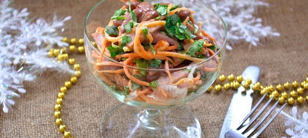 Салат с ветчиной и фасолью