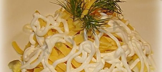 Салат Дамский каприз с ананасом и курицей