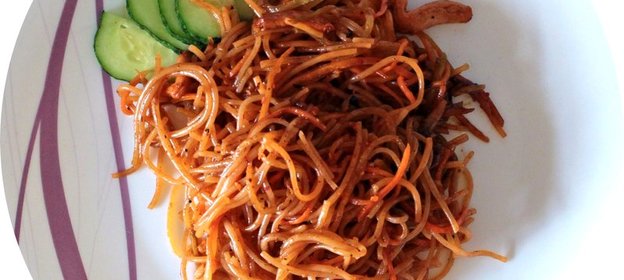 Фунчоза (стеклянная лапша) с овощами по‑корейски
