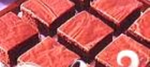 Шоколадный листовой торт с цуккини