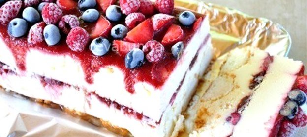 Замороженный творожный торт с белым шоколадом