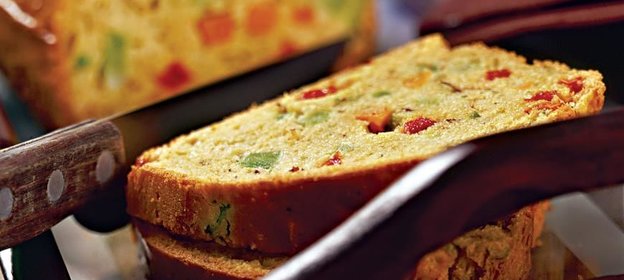 Цветной хлеб с овощами