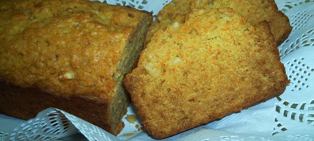 Простой морковный кекс