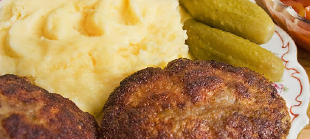 Салат из трепангов с огурцами