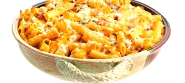 Запеченная золотистая паста с сыром