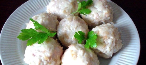 тефтели в сметанном соусе для малыша