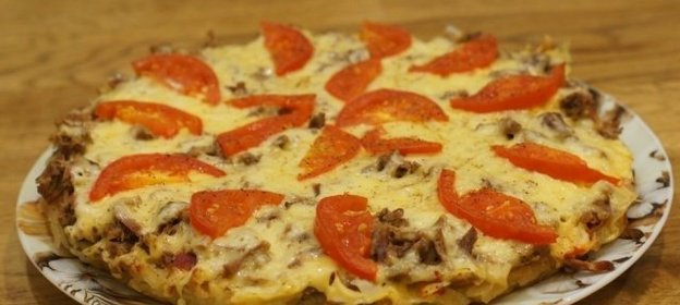 Картофельная запеканка с фаршем на сковороде