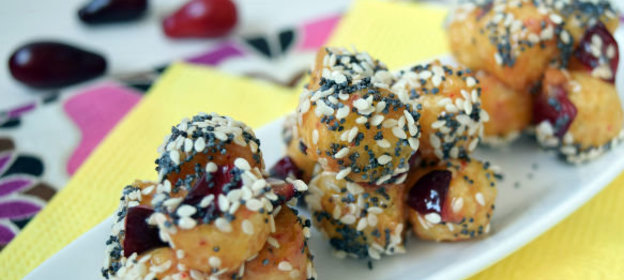 Конфеты из кизила и кукурузных палочек