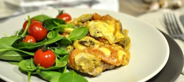 Мясо по-французски в мультиварке Редмонд