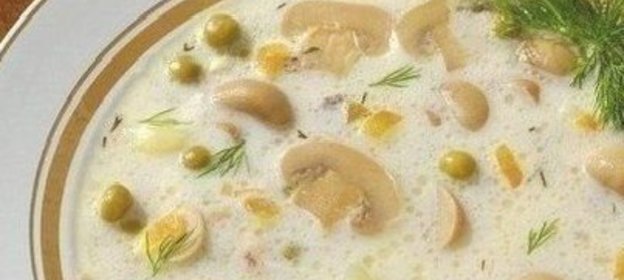 Запеканка банановая со взбитыми сливками