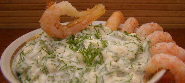 Тушеный зеленый горошек с укропом и мучной заправкой