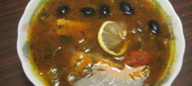 Рыбная солянка с грибами