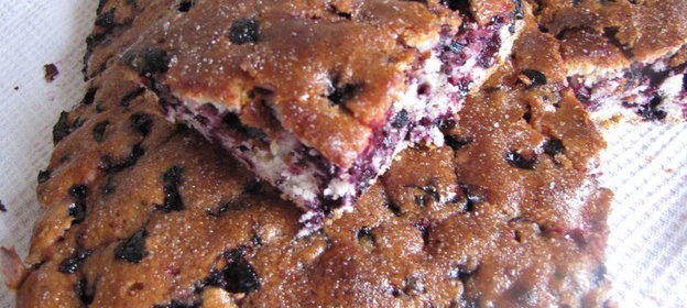 КЕКС с лимоном и черникой