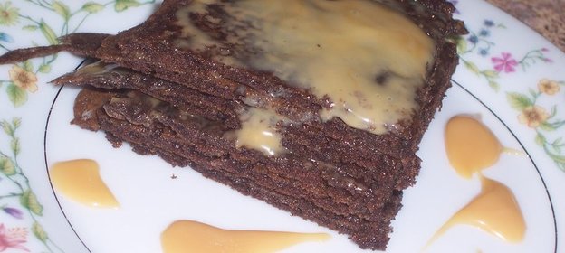 шоколадно-бисквитные оладьи