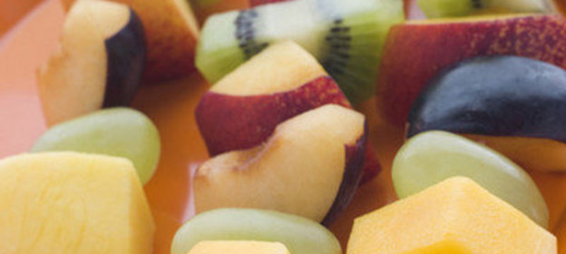 Шашлычки из фруктов