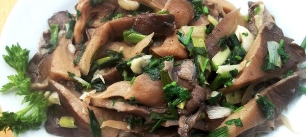 Вешенки с луком