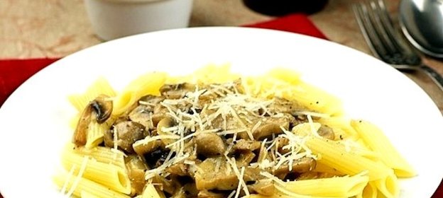 Макароны с шампиньонами