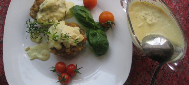 Разноцветные мясные кексы