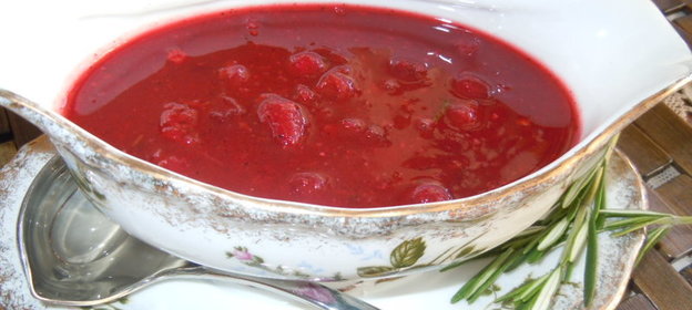 Традиционный соус из клюквы granberries к индюшке ко Дню Благодарения