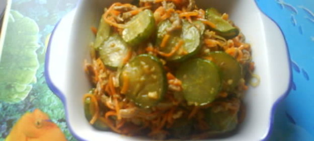 Салат из жареных огурцов по-корейски