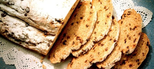 Быстрый хлеб с инжиром и фундуком