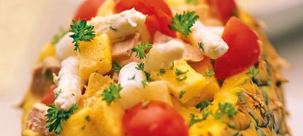 Салат из спаржи с ананасом