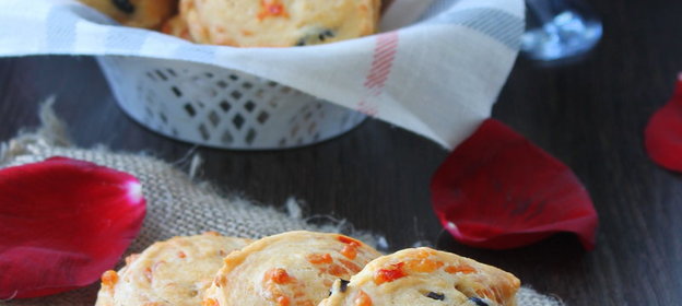 Печенье с сыром маслинами и оливками