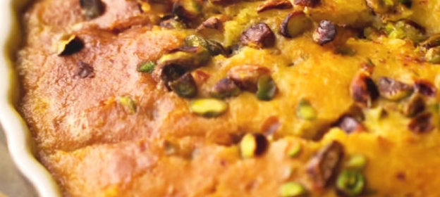 Запеканка из манки с фисташками и кокосом