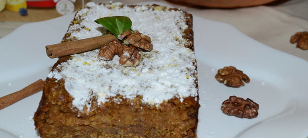 Овсяный кекс с тыквой, медом и орехами