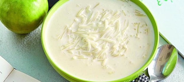 Молочная лапша с медом и ванилью