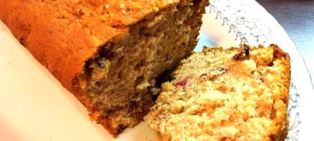 Кекс с брусникой