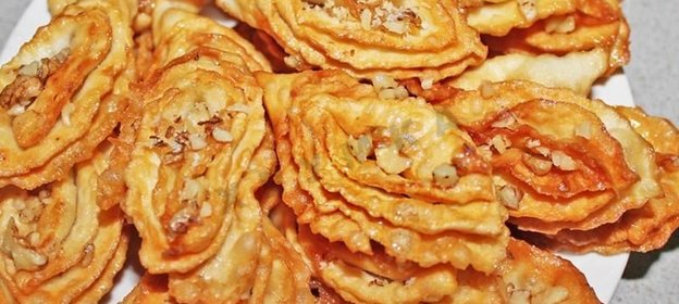 Крымская пахлава пляжная медовая - хворост