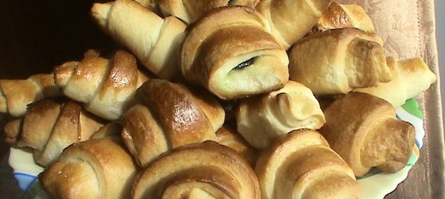 рогалики с мармеладом и шоколадом(вариант)