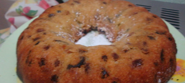 Кекс с изюмом