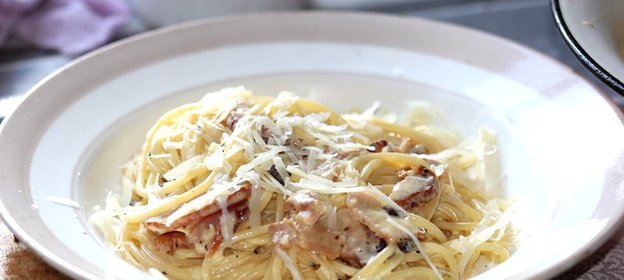 Спагетти с соусом карбонара