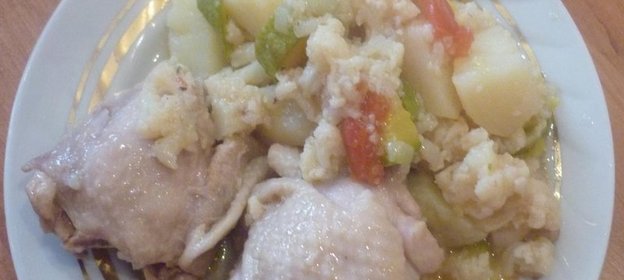 Тушеная курица с цветной капустой