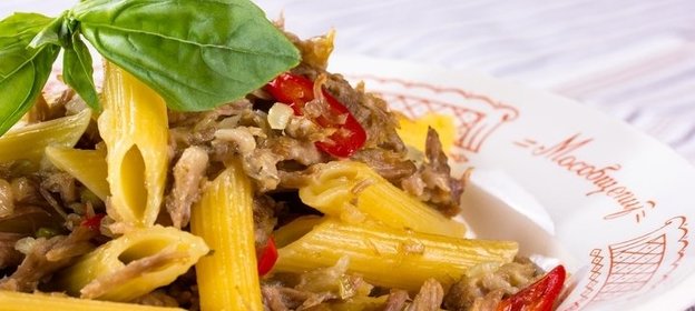 Макароны с домашней тушенкой