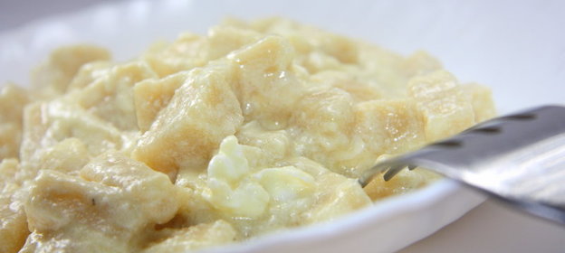 Домашняя паста с орегано и сливочно-сырным соусом