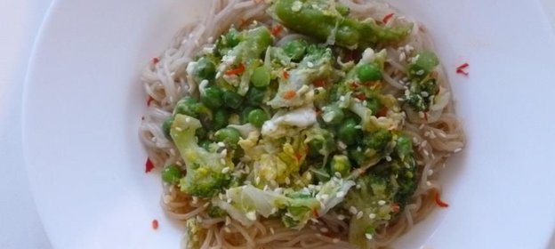 Рисовая лапша с овощами вок