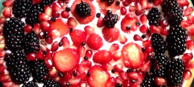 Йогуртовый кекс с ягодами