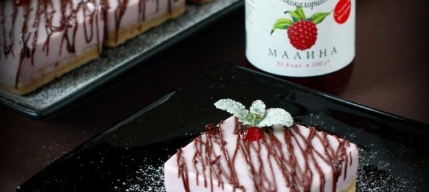 Кростата с малиновым йогуртом