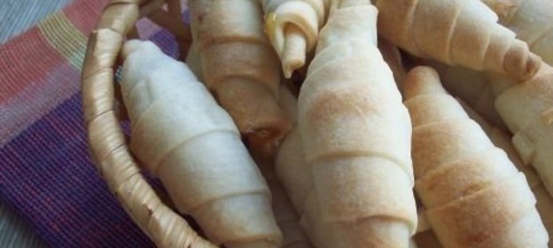 Яичница с крошенным имеретинским сыром