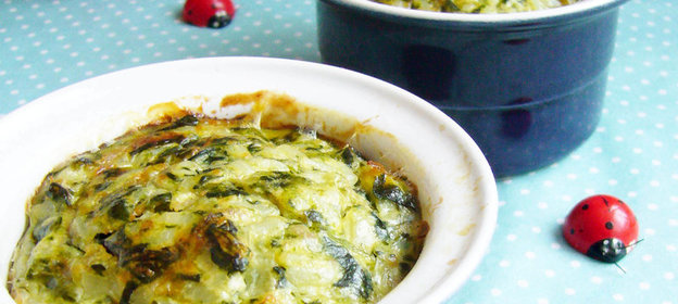 Детская запеканка с рисом шпинатом и курицей