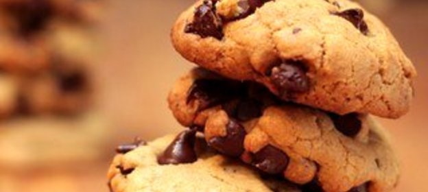 Воздушное печенье с шоколадом