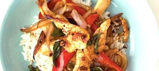 Жаркое из курицы с базиликом