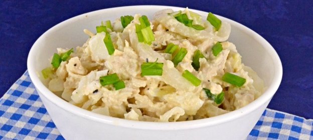 Салат с курицей и кальмарами