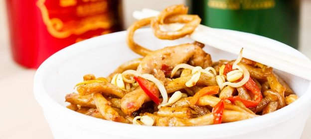 Гречневая лапша с курицей терияки