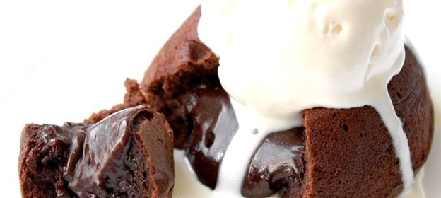 Шоколадные кексы с жидкой начинкой