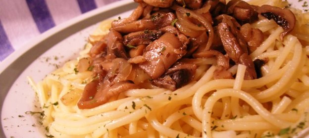 Лапша с грибами (Tagliatelle con funghi)