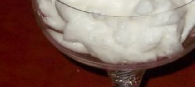 Кролик с лисичками под сметанным соусом